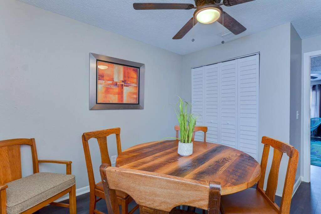 》Executive Apartment Near Armature Works-Room For Six, Full Kitchen《 Tampa Exterior foto